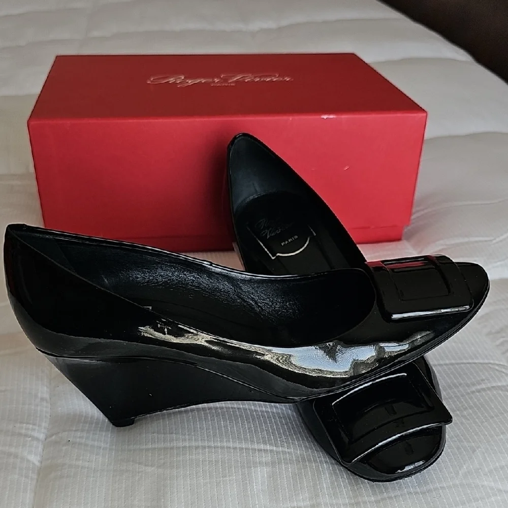 Roger Vivier Black Patent Buckle Wedges - Picture 7 of 9